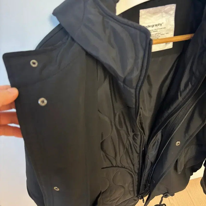 [BUNJANG] Codegraphy Hooded Short Parka (M) / 코드그라피 후드 숏카파 M