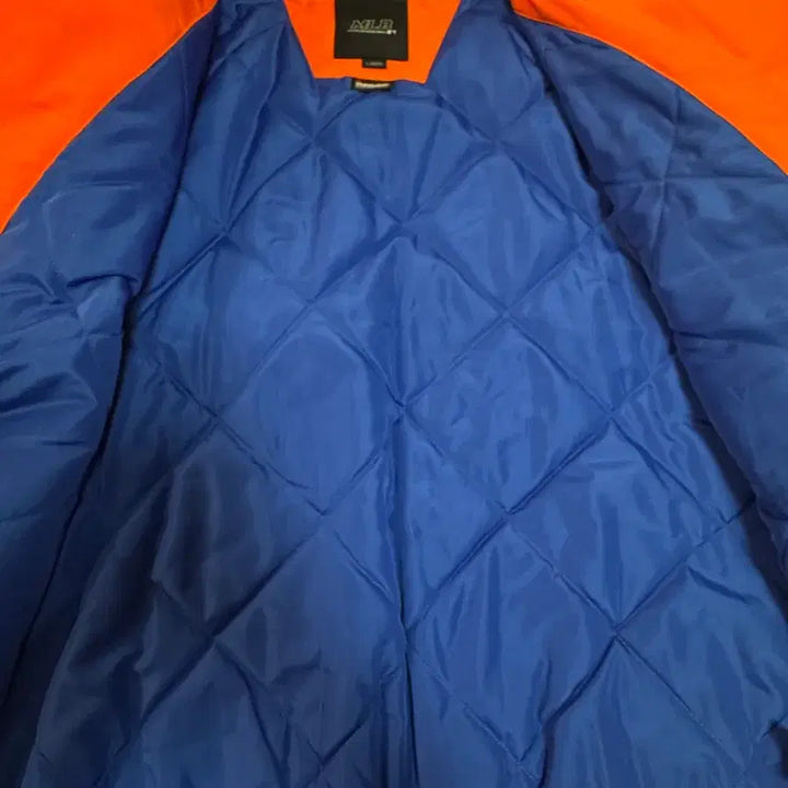 [BUNJANG] MLB Orange Vintage Baseball Jacket / 빈티지 MLB 오렌지 야구 점퍼 팔아요!