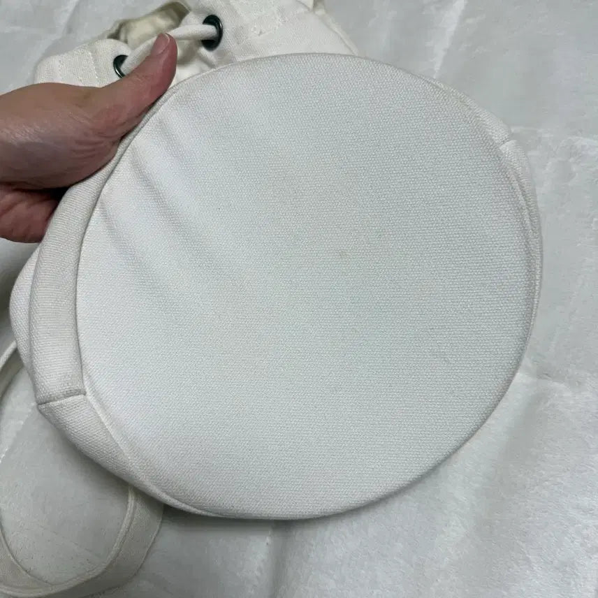 [BUNJANG] Kangol White Canvas Crossbody Bag / 캉골 화이트 캔버스 크로스백 복조리가방