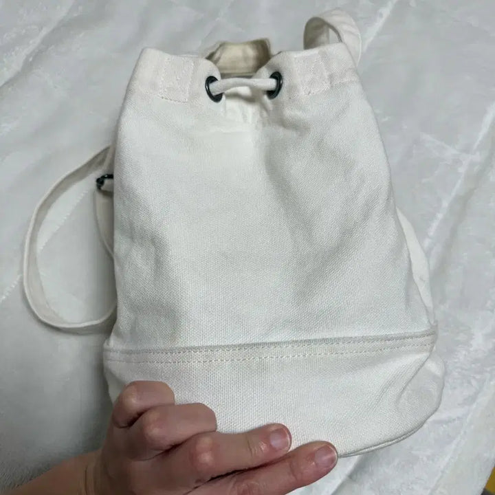 [BUNJANG] Kangol White Canvas Crossbody Bag / 캉골 화이트 캔버스 크로스백 복조리가방