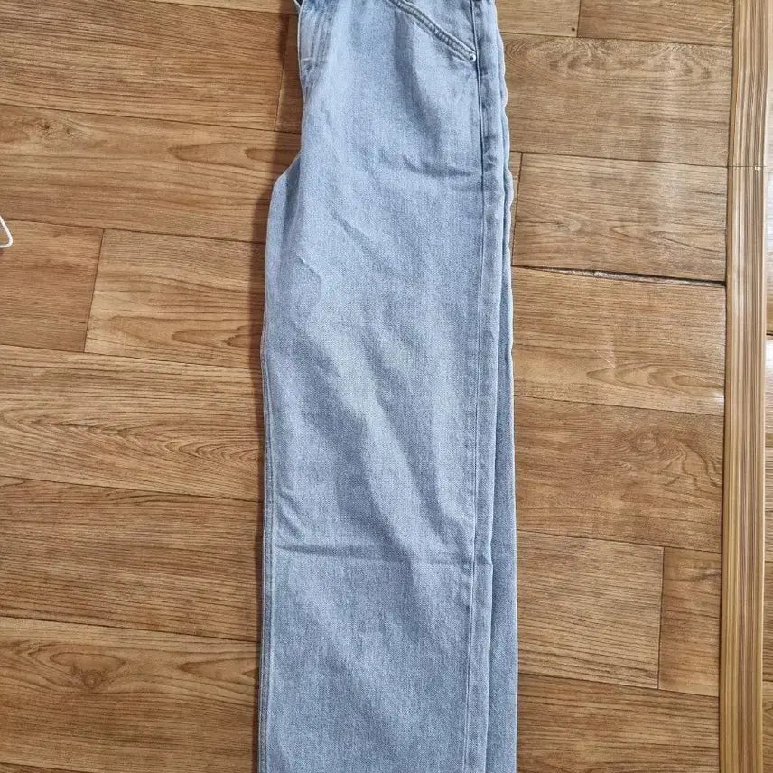 [SOLD OUT] [s] 홀리선 연청 데님