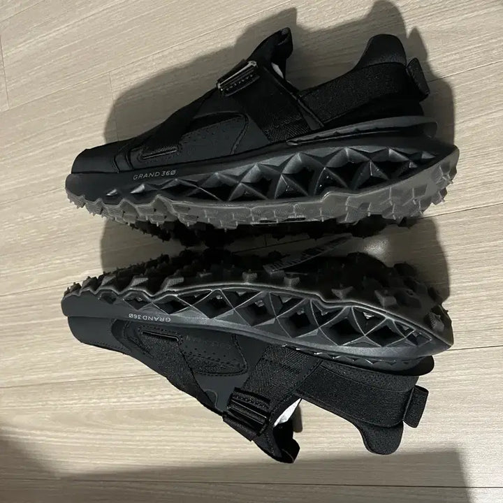 [BUNJANG] Cole Haan Running Shoes 265 (New) / 콜한 cole haan 러닝화 265 새제품 정가299000