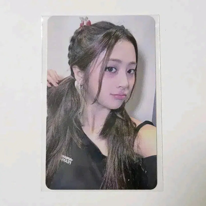 [SOLD OUT] 르세라핌 허윤진 포카