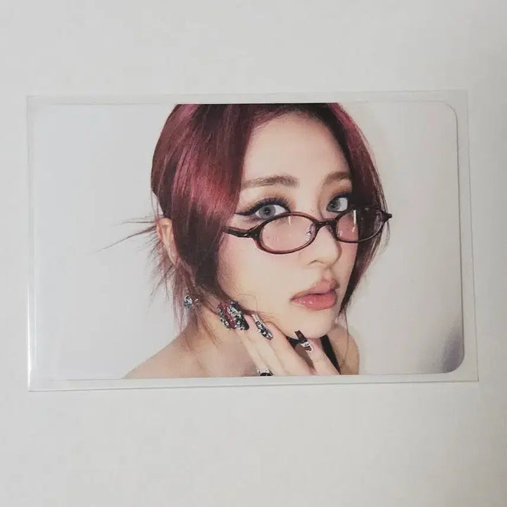 [SOLD OUT] 르세라핌 허윤진 포카