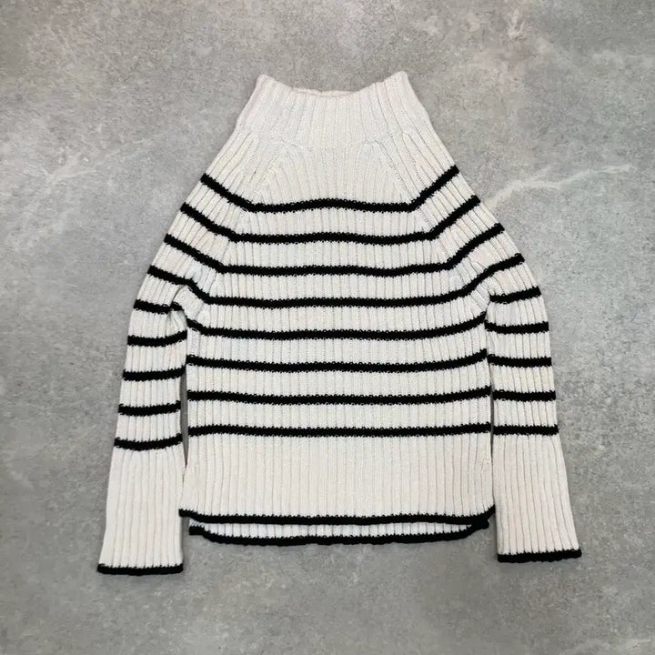 [BUNJANG] OPAQUE.CLIP Knit T-shirt / OPAQUE.CLIP 니트 티셔츠