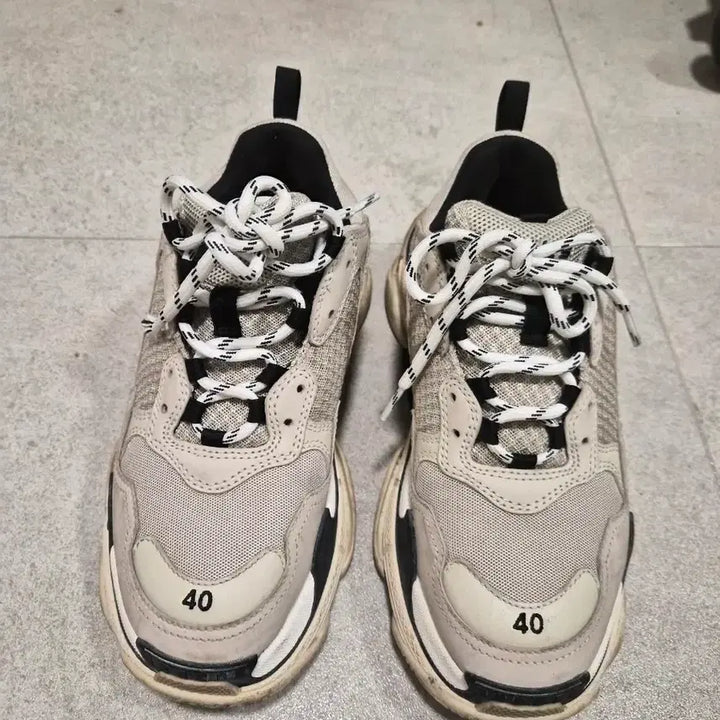 [BUNJANG] Balenciaga Triple S Sneakers 40 / 발렌시아가 트리플S 스니커즈 40