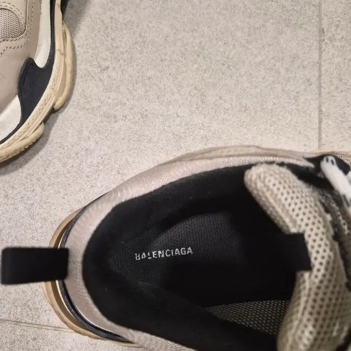 [BUNJANG] Balenciaga Triple S Sneakers 40 / 발렌시아가 트리플S 스니커즈 40