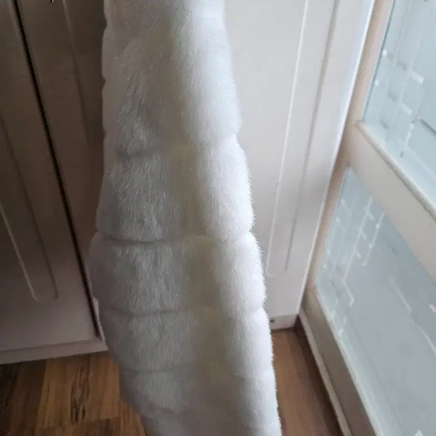 [BUNJANG] Artificial Mink Fur T-shirt / 인조밍크퍼 티