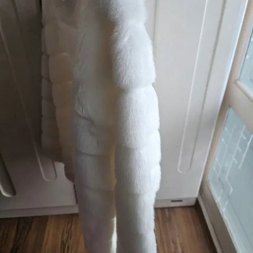 [BUNJANG] Artificial Mink Fur T-shirt / 인조밍크퍼 티