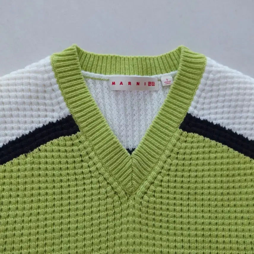 [BUNJANG] Marni x Uniqlo Knit Vest S / 마르니 X 유니클로 니트 베스트 S