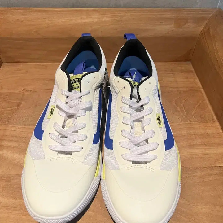 [BUNJANG] EXO UltraRange Sneakers / 반스 울트라레인지 엑소 275,280