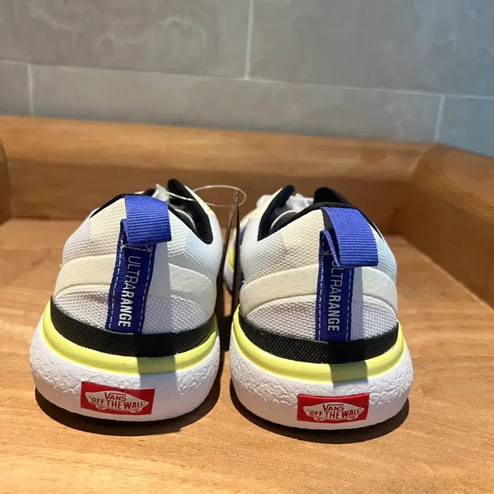 [BUNJANG] EXO UltraRange Sneakers / 반스 울트라레인지 엑소 275,280