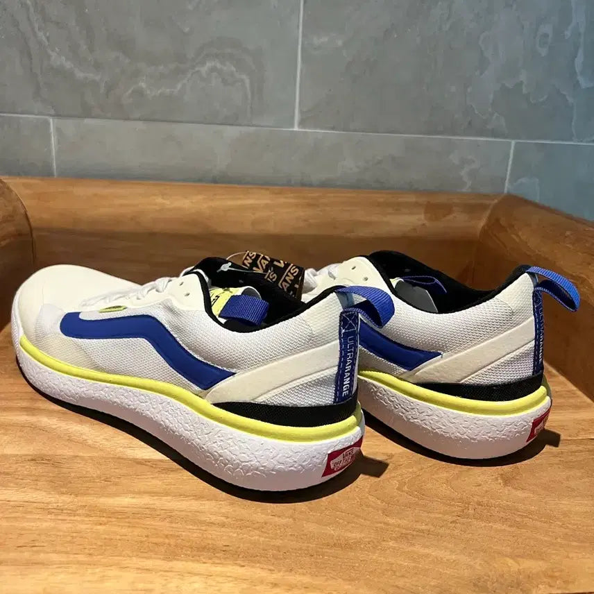 [BUNJANG] EXO UltraRange Sneakers / 반스 울트라레인지 엑소 275,280