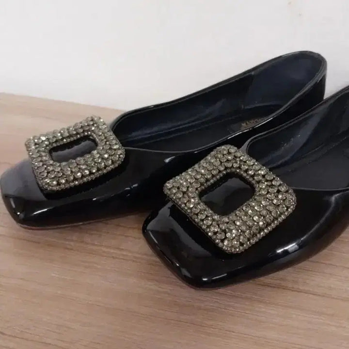 [BUNJANG] Square Cubic Embellished Flat Shoes / 여성 스퀘어 큐빅 플랫슈즈, 가죽로퍼 (36/ 230)