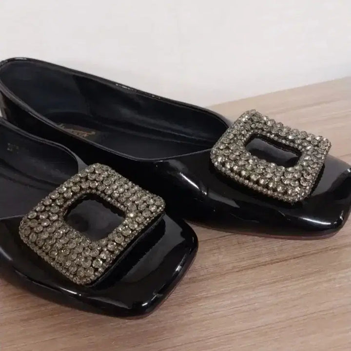 [BUNJANG] Square Cubic Embellished Flat Shoes / 여성 스퀘어 큐빅 플랫슈즈, 가죽로퍼 (36/ 230)