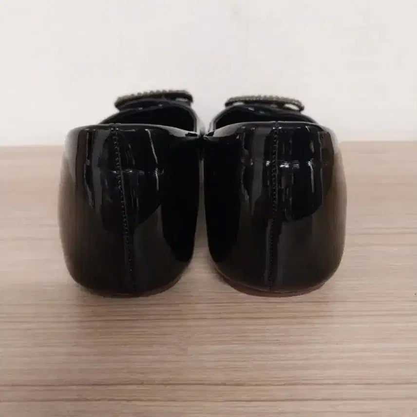 [BUNJANG] Square Cubic Embellished Flat Shoes / 여성 스퀘어 큐빅 플랫슈즈, 가죽로퍼 (36/ 230)