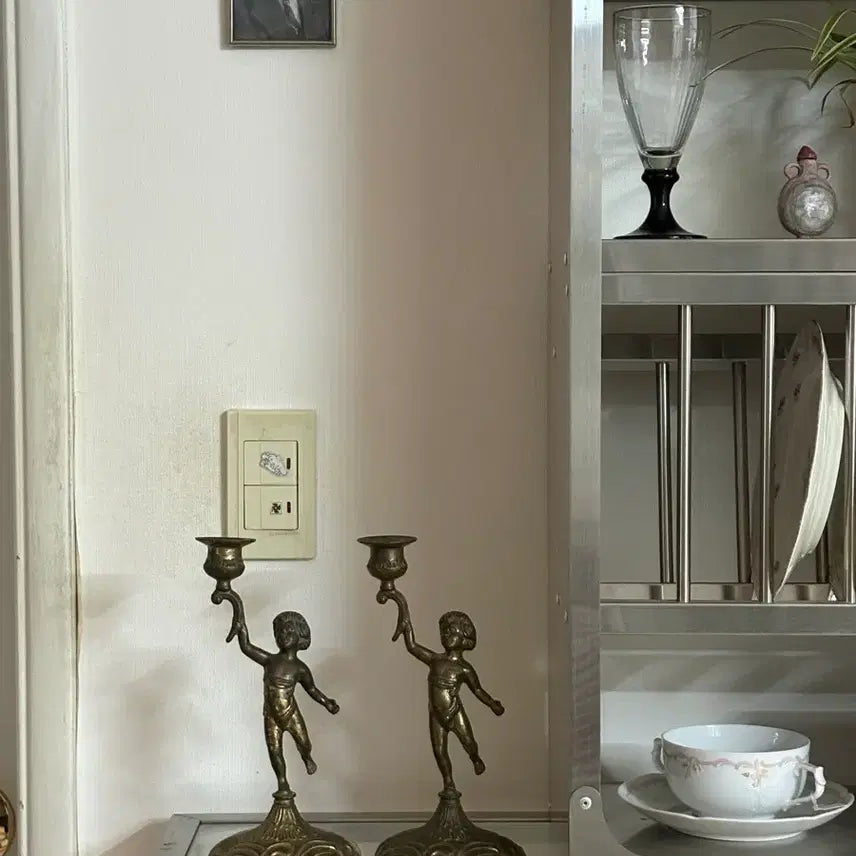[BUNJANG] Vintage Bronze Angel Candle Holder Pair / 유럽 빈티지 브론즈 아기 천사 촛대 한 쌍