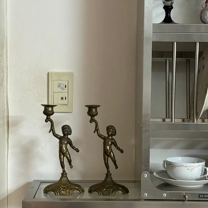 [BUNJANG] Vintage Bronze Angel Candle Holder Pair / 유럽 빈티지 브론즈 아기 천사 촛대 한 쌍