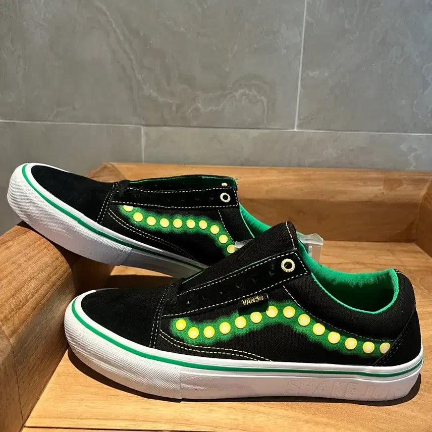 [BUNJANG] Vans Old Skool Pro Shake Sneakers (Size 270) / 반스 올드스쿨 프로 쉐이크 정트 270