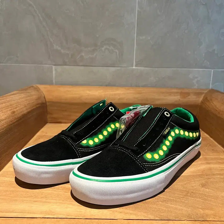 [BUNJANG] Vans Old Skool Pro Shake Sneakers (Size 270) / 반스 올드스쿨 프로 쉐이크 정트 270