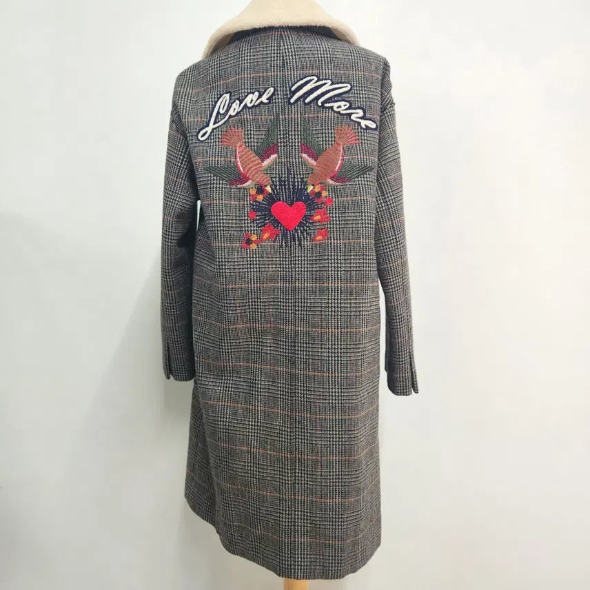 [BUNJANG] a.t.corner Check Quilted Coat (85) / a.t.corner 뒷면 자수 포인트 체크 누빔 코트 (85)