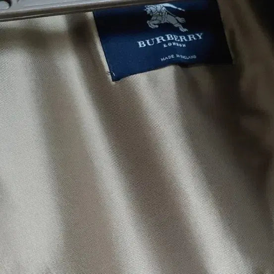 [BUNJANG] Burberry Trench Coat (Size 100-105) / 새제품급 정품)버버리 트렌치 코트(100~105)