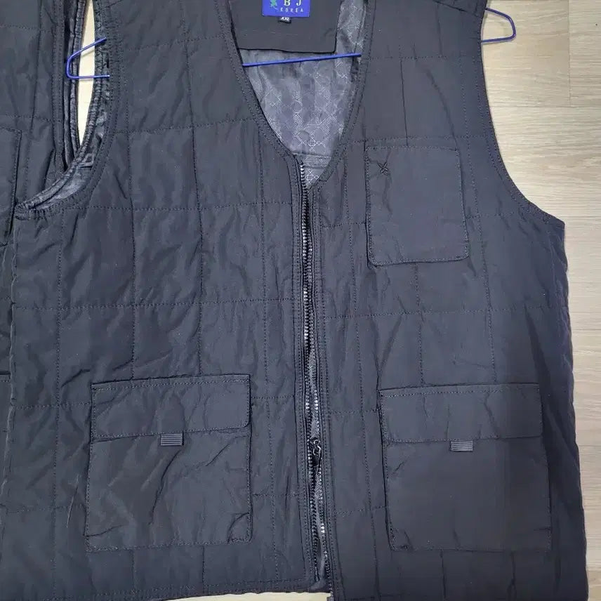 [BUNJANG] Black Vest / 블랙 조끼