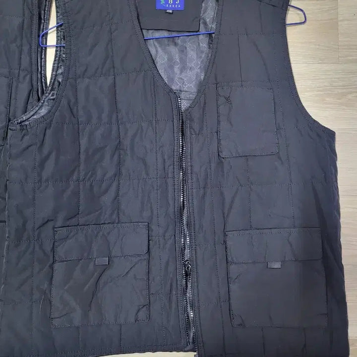 [BUNJANG] Black Vest / 블랙 조끼