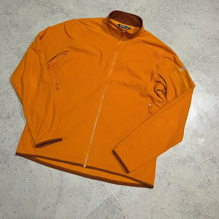 [BUNJANG] Arc'teryx Delta LT Orange L-size / 아크테릭스 델타 LT 오렌지 L사이즈