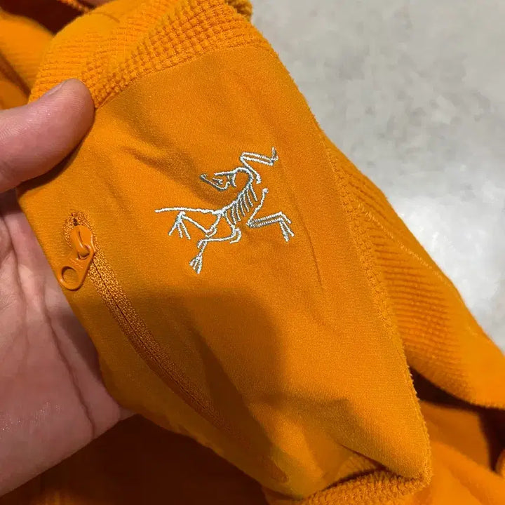 [BUNJANG] Arc'teryx Delta LT Orange L-size / 아크테릭스 델타 LT 오렌지 L사이즈
