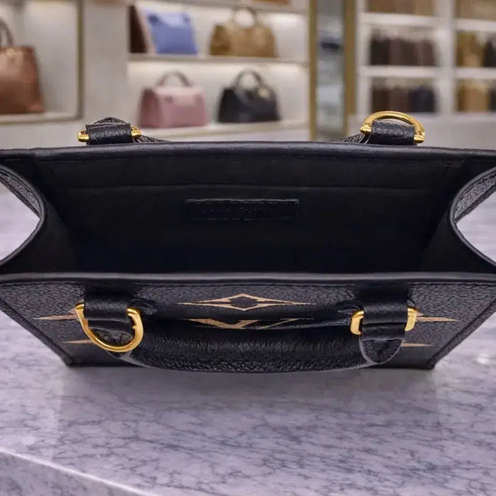 [BUNJANG] Louis Vuitton Empreinte Petit Sac Plat Tote Bag / [S급] 루이비통 앙프렝뜨 쁘띠 삭 플라 판매합니다!!!