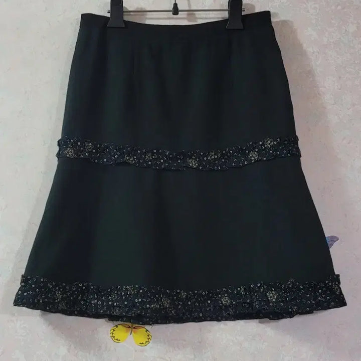 [BUNJANG] Moschino Tweed Frill Skirt / 모스키노 프릴 트위드 스커트
