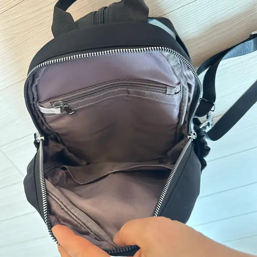 [BUNJANG] Black Mini Backpack & Hip-sack / 검정색 미니 백팩 &힙색 겸용 (1회착용)