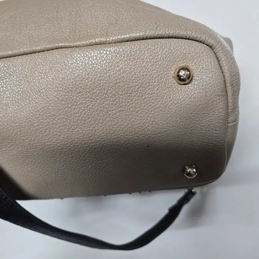 [BUNJANG] Beige Studded Tote/Shoulder Bag / 스터드 장식 베이지 토트백 / 숄더백