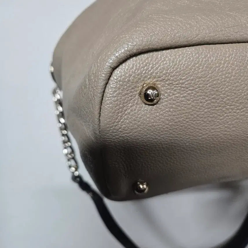 [BUNJANG] Beige Studded Tote/Shoulder Bag / 스터드 장식 베이지 토트백 / 숄더백