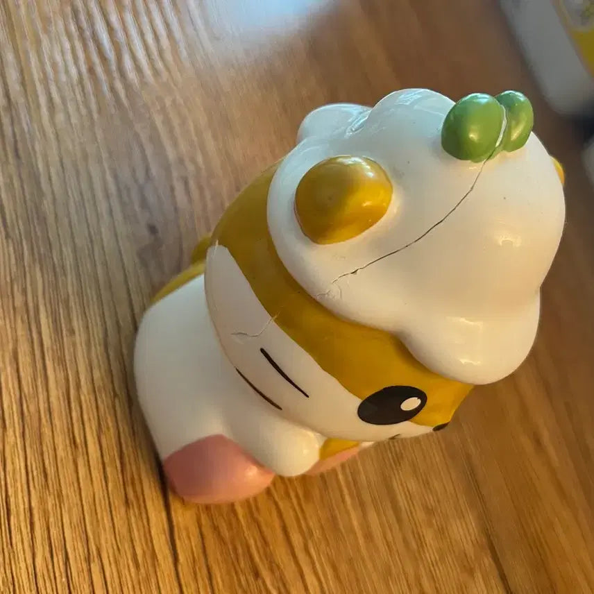 [BUNJANG] CoroCoroKuriRing Ceramic Piggy Bank / 코로코로쿠리링 저금통(깨짐하자)
