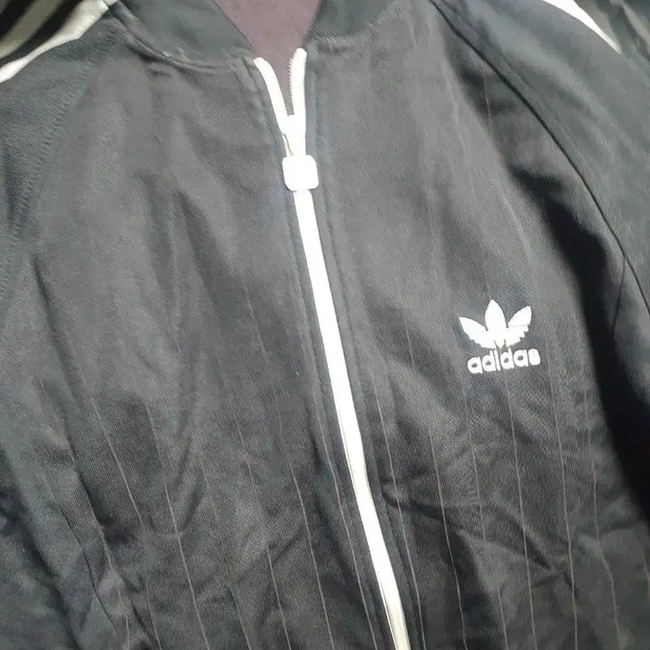 [BUNJANG] Adidas Black Stripe Track Top / 아디다스 블랙 삼선 스트라이프 트랙탑100