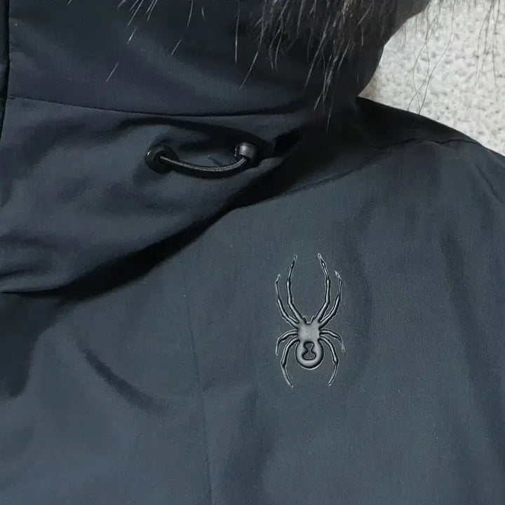 [BUNJANG] Spider Padded Jacket (Size 100) Black / 스파이더 패딩