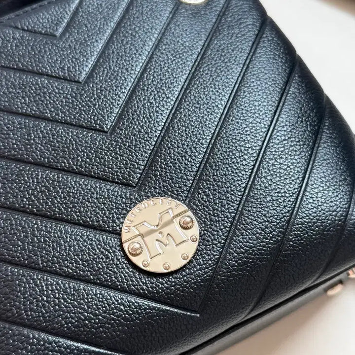 [BUNJANG] Metrocity Crossbody Bag / 메트로시티가방