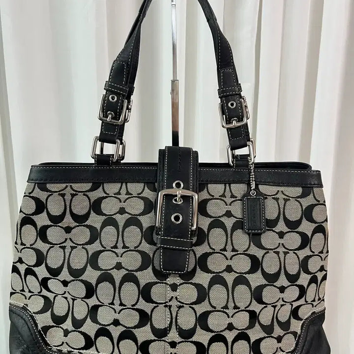 [BUNJANG] Coach Signature Soho Tote Bag / 코치 시그니처 소호 토트백