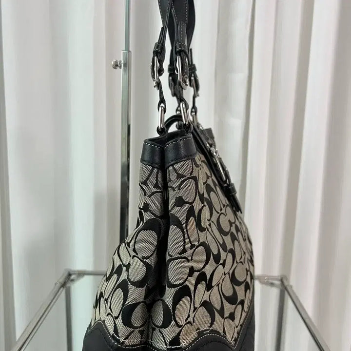[BUNJANG] Coach Signature Soho Tote Bag / 코치 시그니처 소호 토트백