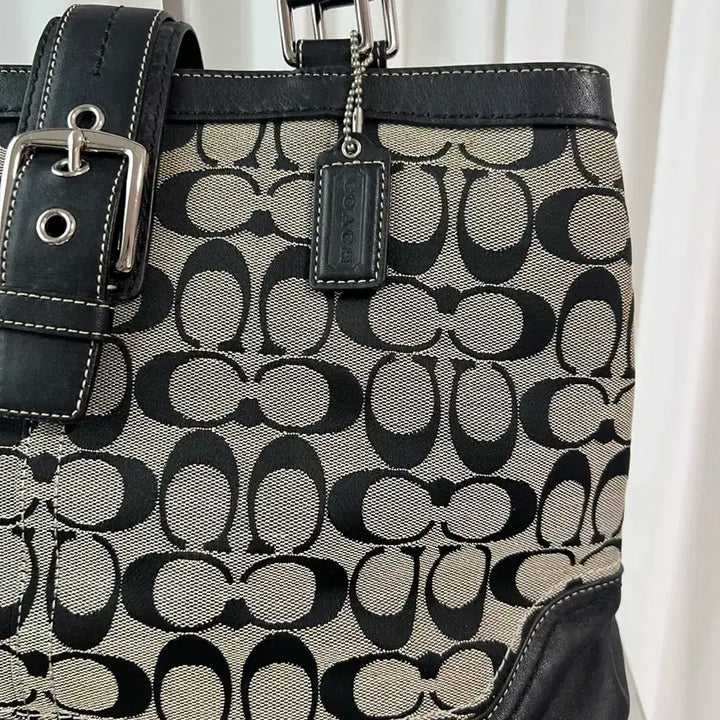 [BUNJANG] Coach Signature Soho Tote Bag / 코치 시그니처 소호 토트백