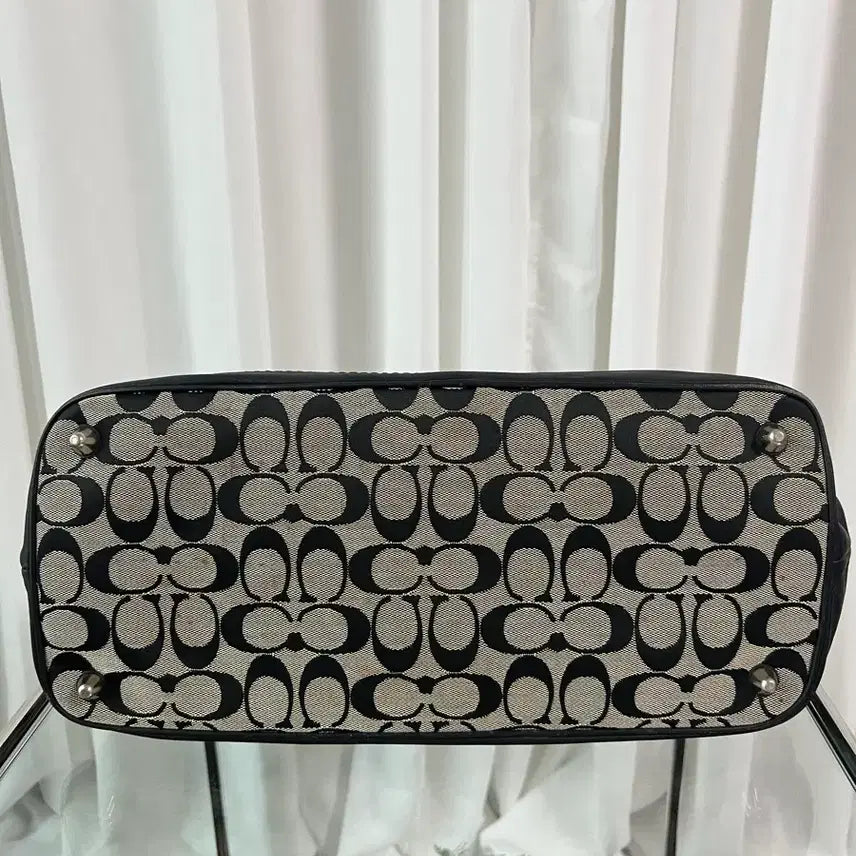 [BUNJANG] Coach Signature Soho Tote Bag / 코치 시그니처 소호 토트백