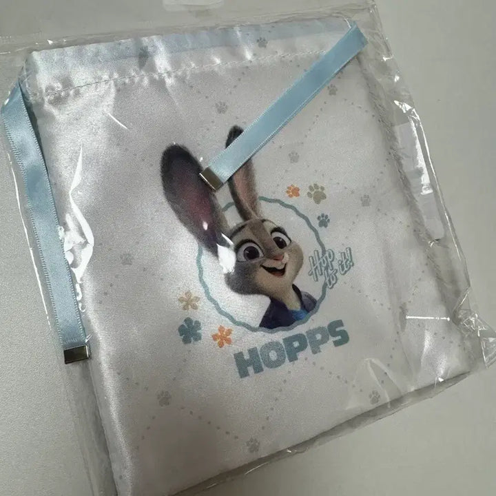 [BUNJANG] Zootopia Judy Pouch / (정품)주토피아2 주디 파우치 일본 굿즈 md 털파우치 양도 판매
