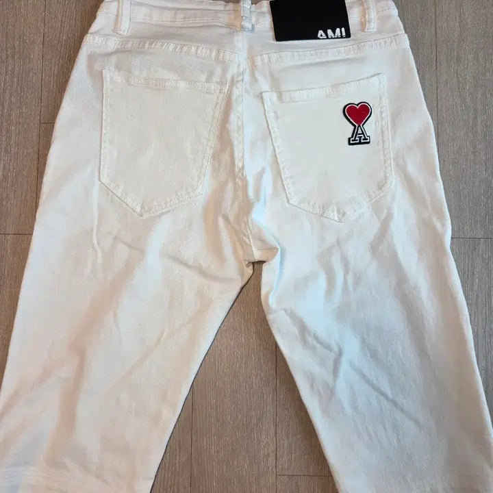 [BUNJANG] BTS White Denim Shorts / 아미 화이트 데님 반바지 5부