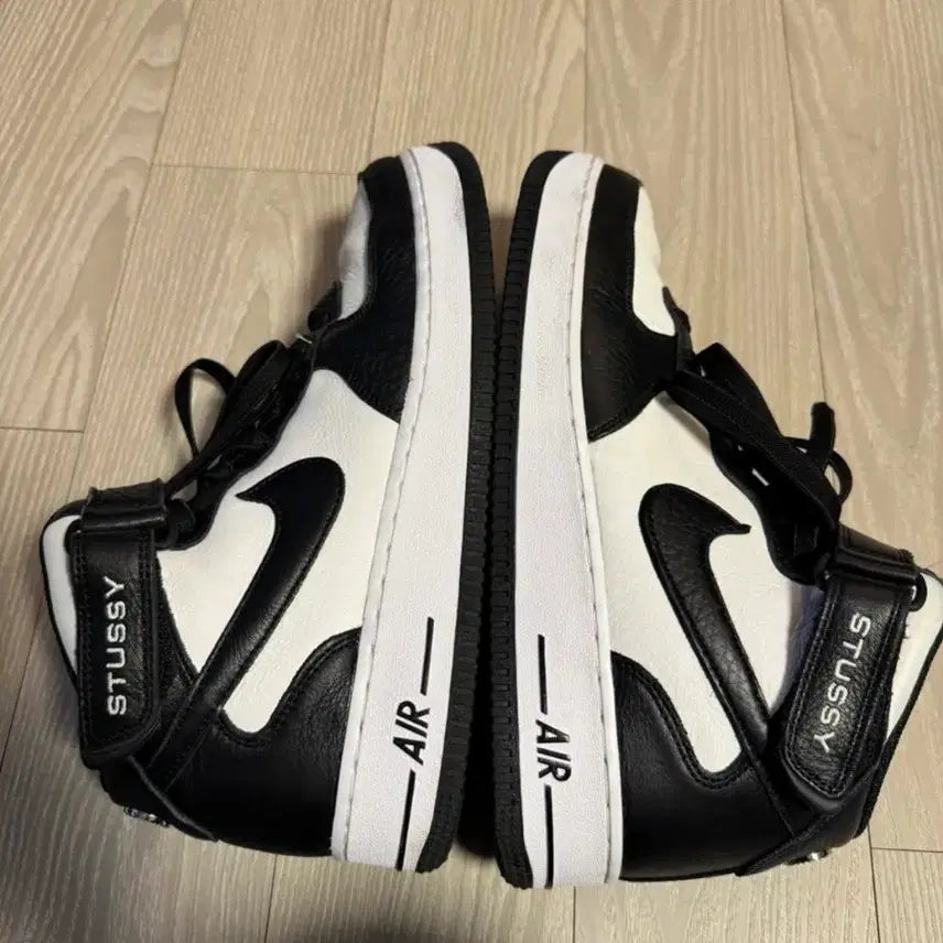 [BUNJANG] Nike Stussy Air Force 1 '07 Mid SP (Size 280) / 나이키 스투시 에어포스1 '07 미드 SP 280