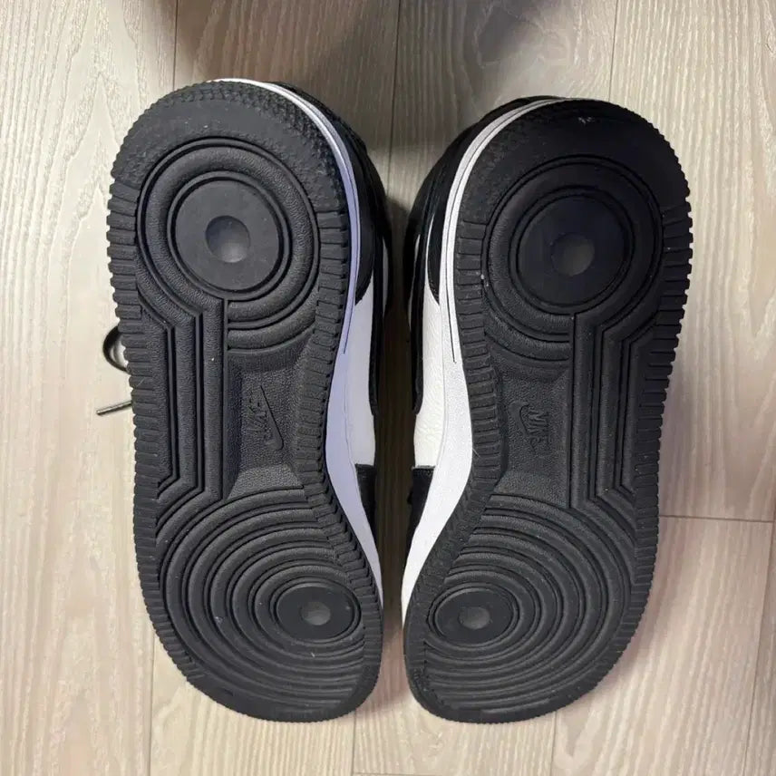 [BUNJANG] Nike Stussy Air Force 1 '07 Mid SP (Size 280) / 나이키 스투시 에어포스1 '07 미드 SP 280