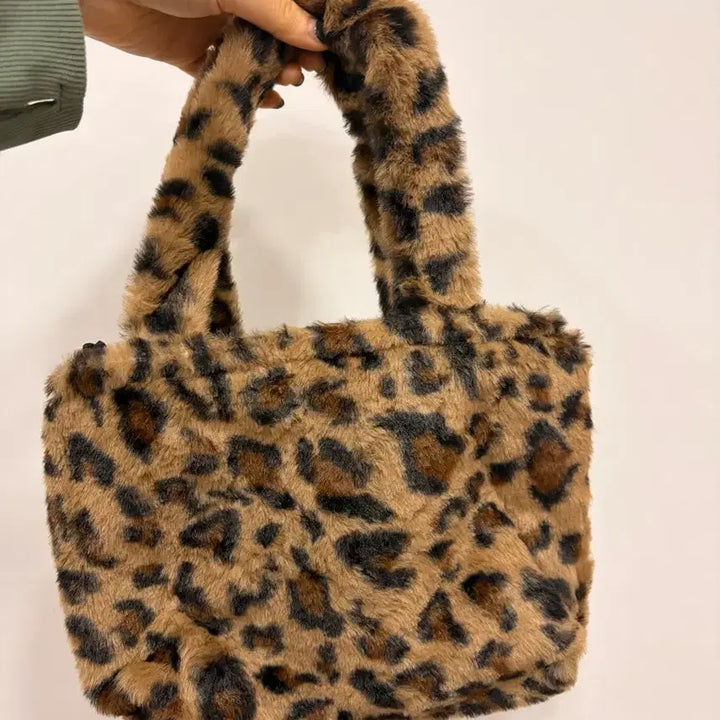 [BUNJANG] Kitty Leopard Mini Bag / 키티 호피 미니백