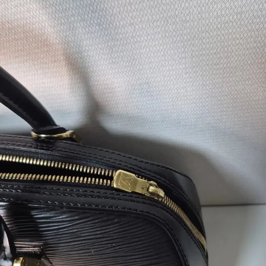[BUNJANG] Louis Vuitton Jasmin Epi Leather Tote Bag / 루이비통 정품 블랙 에피 에삐 레더 자스민 토트백 싸게 팝니다