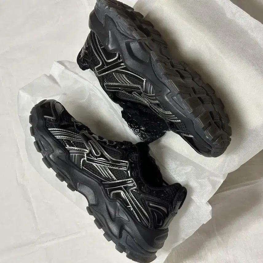 [BUNJANG] Fommelcamele and Archive Sneakers 5cm / 포멜카멜레 앤 아카이브 스니커즈 운동화 5cm